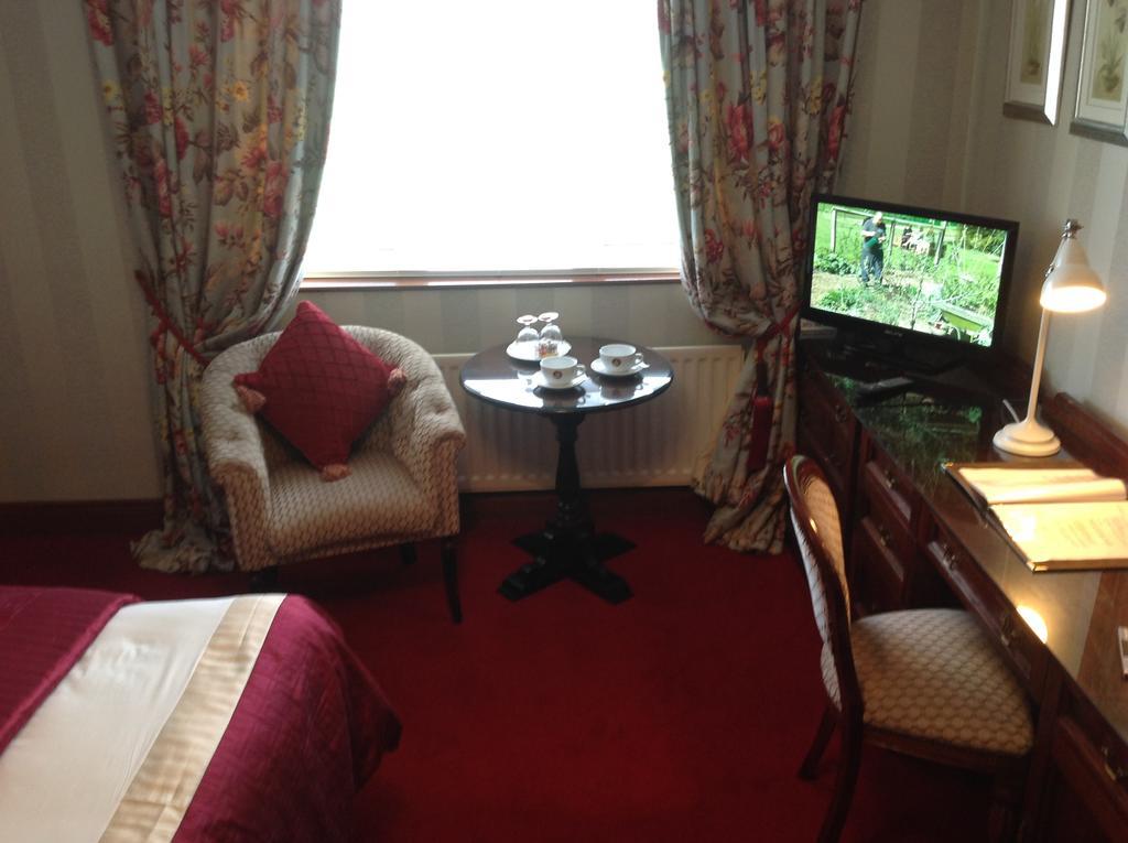 Caldhame Lodge Крумлин Экстерьер фото